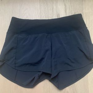 lululemon black size 6 speed ups